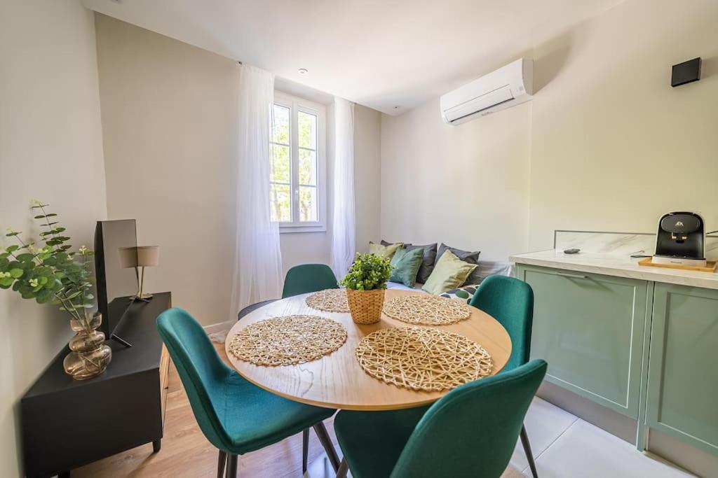 Le Pearl Appartement De Charme En Bord Riviere Collobrieres Ngoại thất bức ảnh