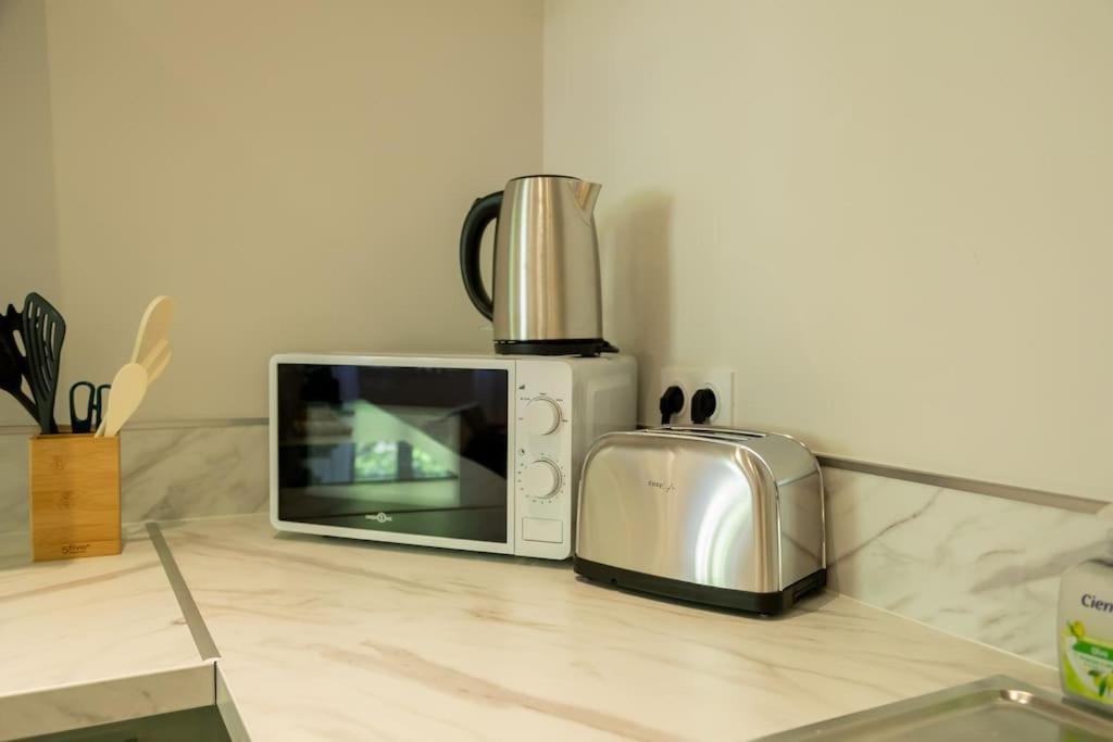 Le Pearl Appartement De Charme En Bord Riviere Collobrieres Ngoại thất bức ảnh